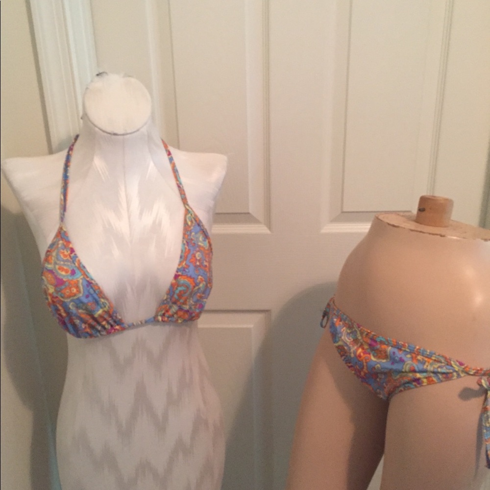 Victoria’s Secret bikini size L paisley orange/Blu